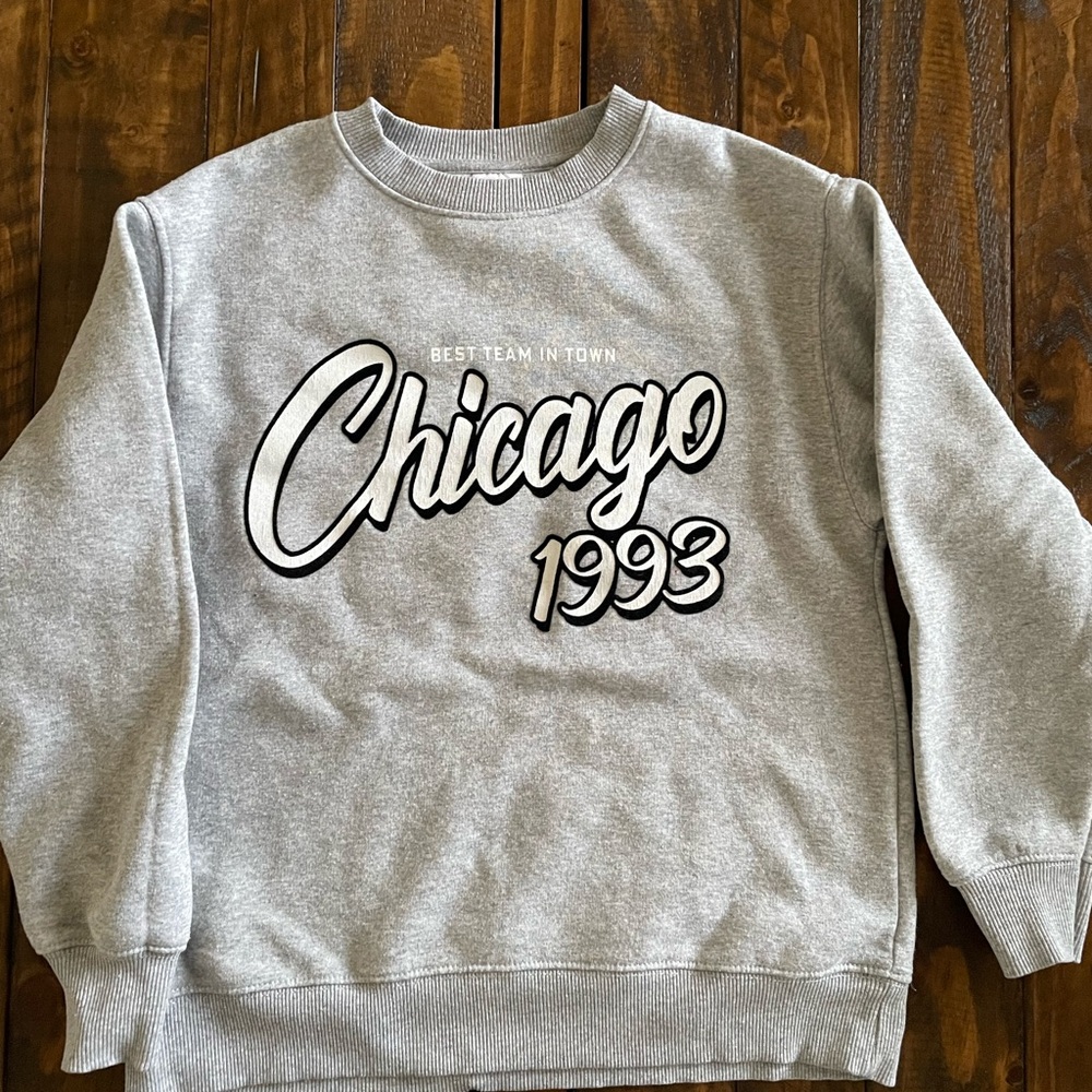 Zara gray Chicago 1993 Girl’s Sweater